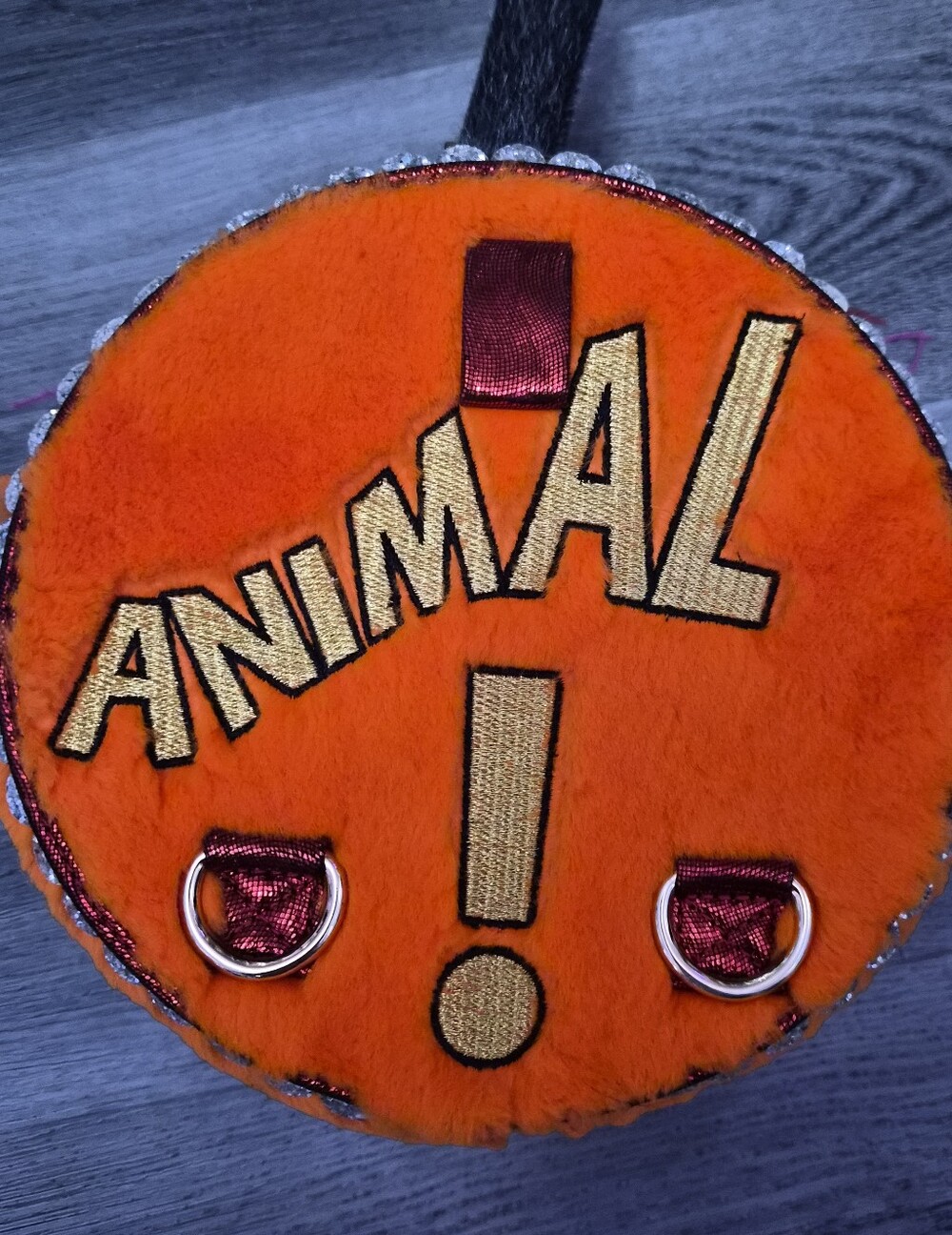 Irregular Choice Animal Muppets Furry Novelty Round Crossbody Bag - Picture 2 of 2